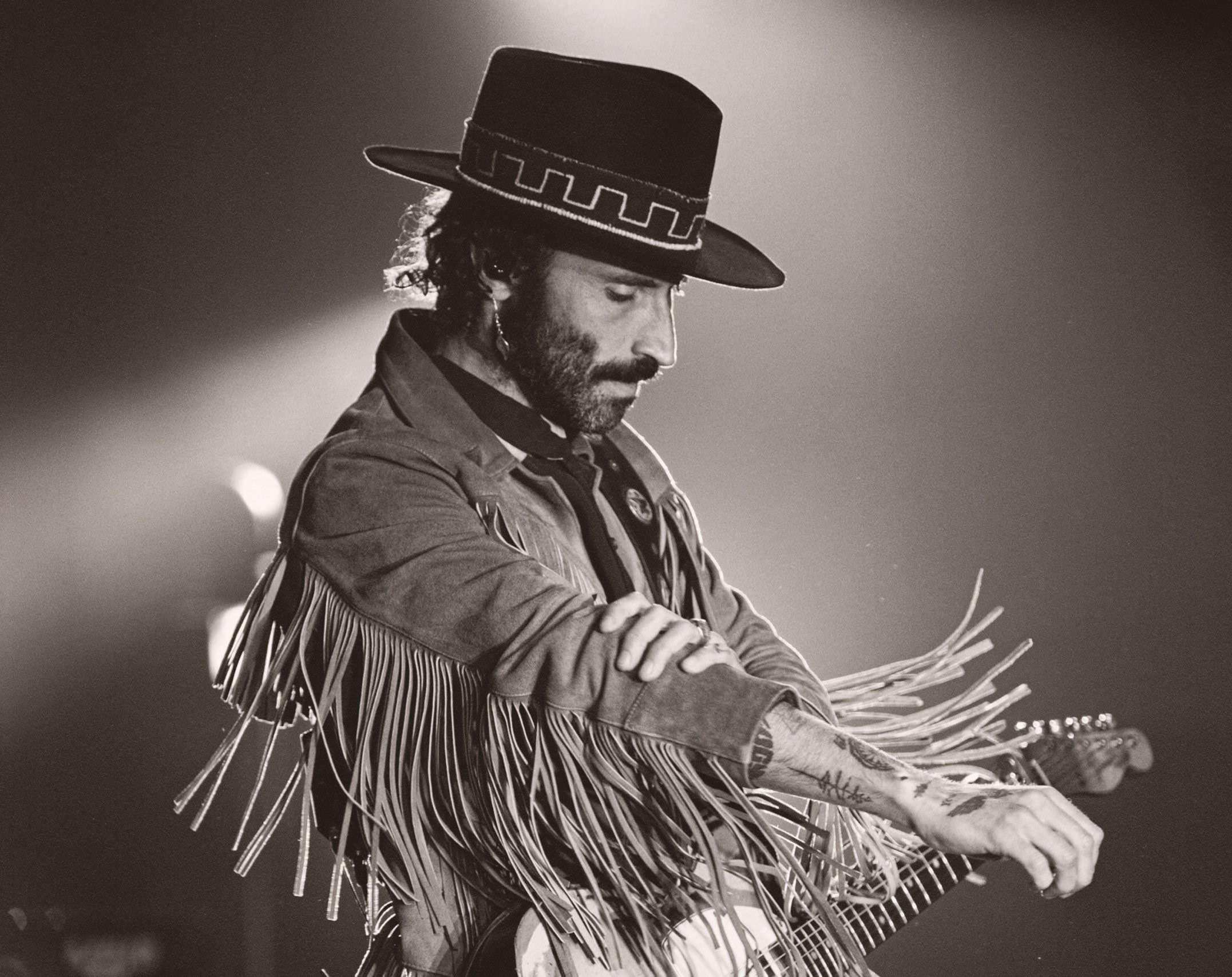 ✓ +30 Frases de Leiva en sus canciones